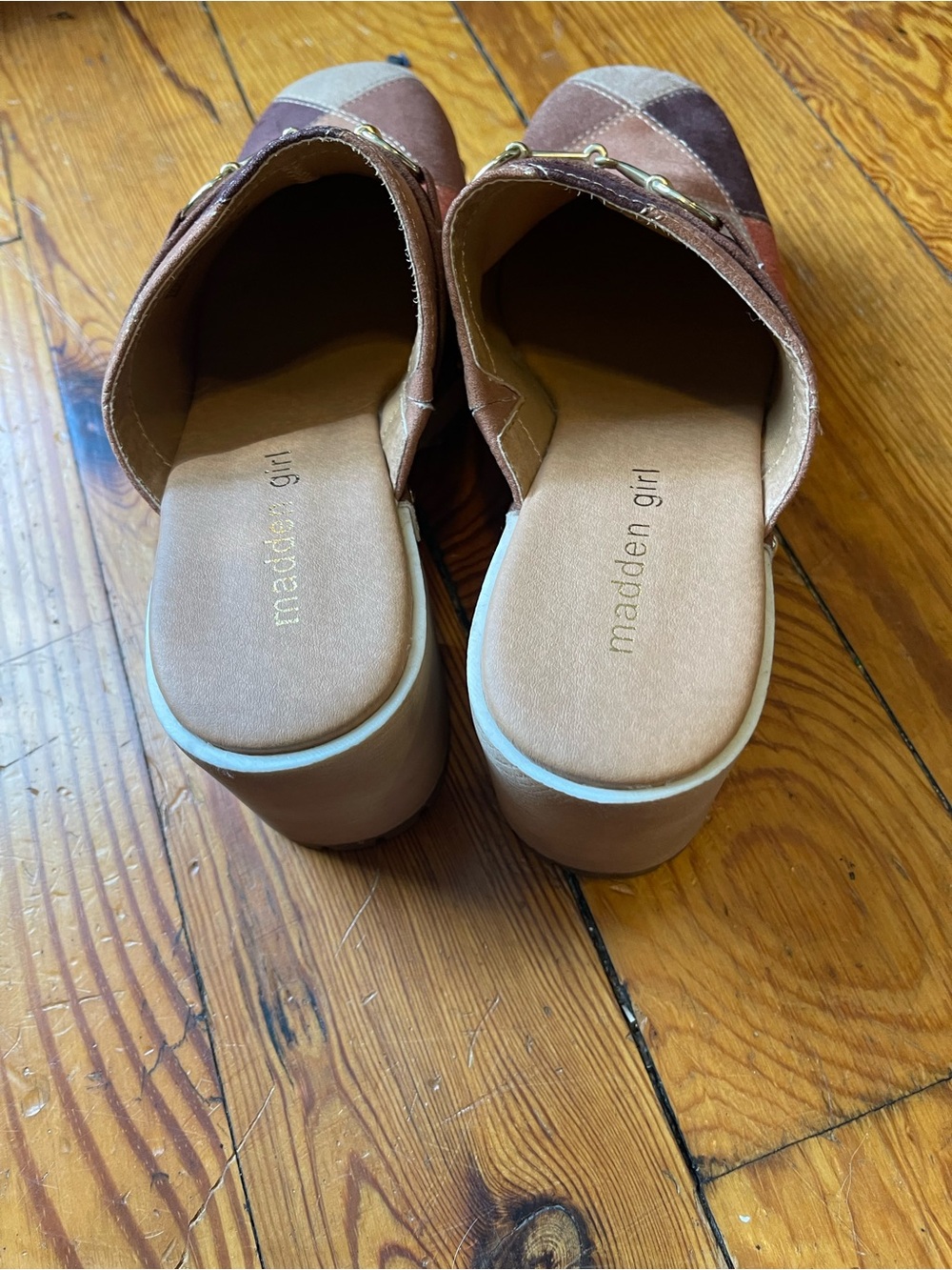 NWOB Madden girl patchwork suede clogs size 8. Excellent condition - Picture 5 of 6